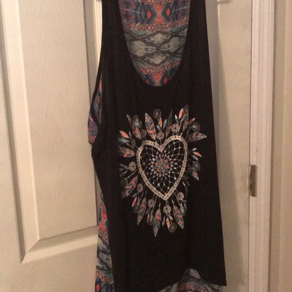 Tank with tribal design